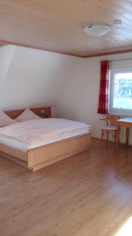 Pension Forsthaus Taele - Das Gaestehaus Vom Schwarzwaldgasthaus Salenhof ティティゼー・ノイシュタット エクステリア 写真