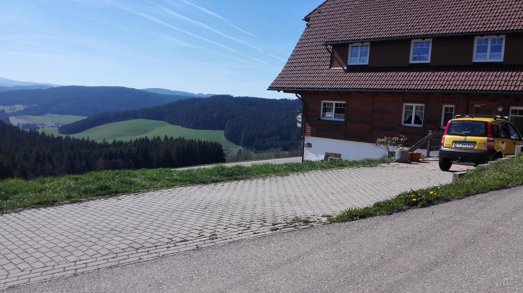 Pension Forsthaus Taele - Das Gaestehaus Vom Schwarzwaldgasthaus Salenhof ティティゼー・ノイシュタット エクステリア 写真