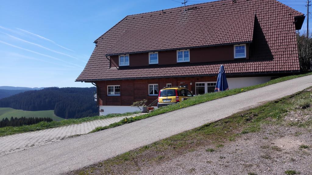 Pension Forsthaus Taele - Das Gaestehaus Vom Schwarzwaldgasthaus Salenhof ティティゼー・ノイシュタット エクステリア 写真